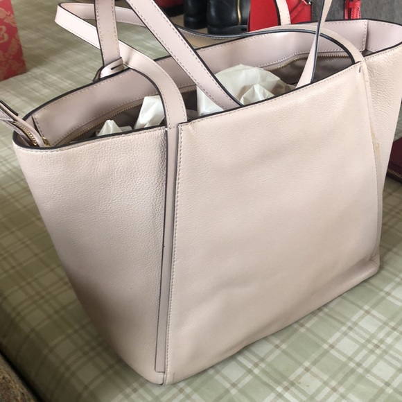 Michael Kors - Picture 4 of 4